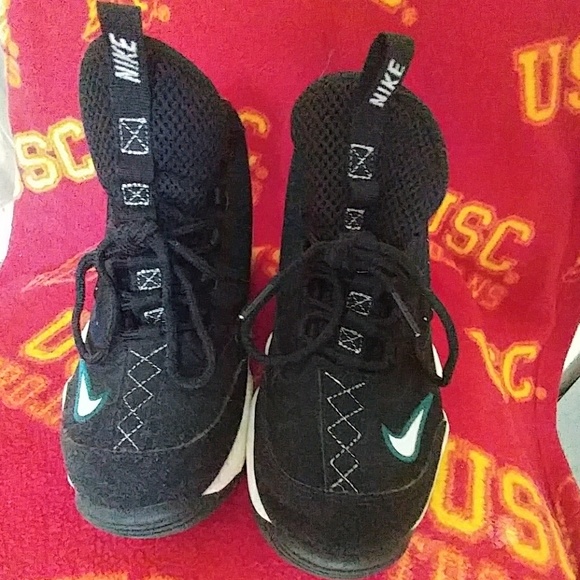 COPY - Nike Air Griffey Max II GS - Picture 2 of 5